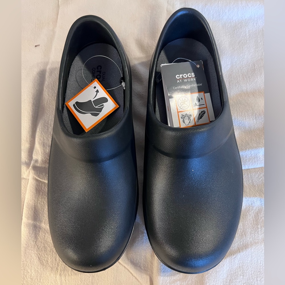 Women’s Black CROCS Neria Pro II Work Clog BNWT - Picture 2 of 8